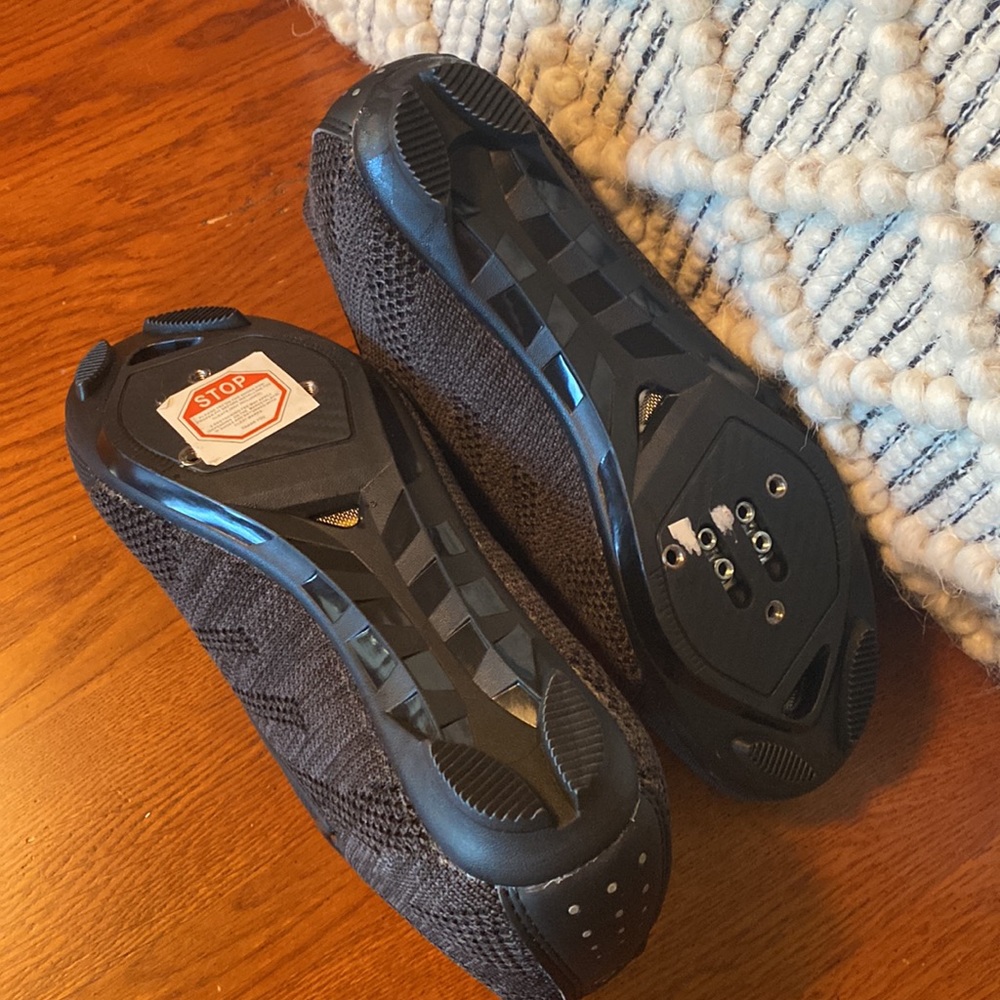 NWT GAVIN cycle shoe. Womens size 39 - Picture 3 of 6